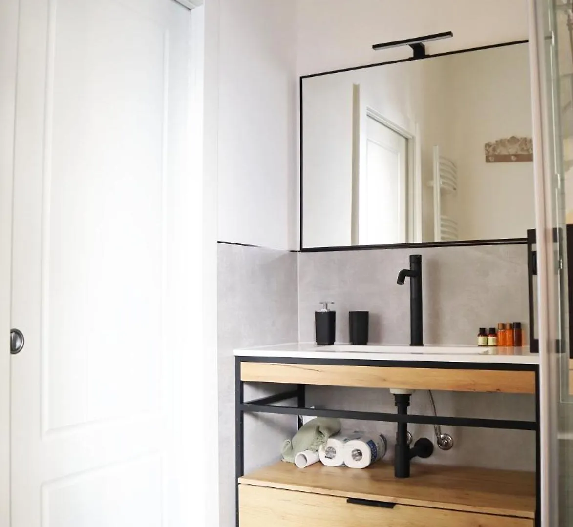 Comfort Home Porta Venezia Milan Apartment